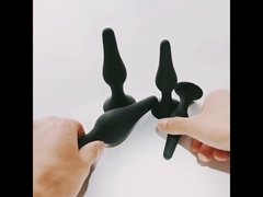 섹시한 장난감 4PCS 항문 플러그 세트 실리콘 항문 엉덩이 플러그 여성, 남성 및 초보자를위한 성인 섹스 토이 (검은색)